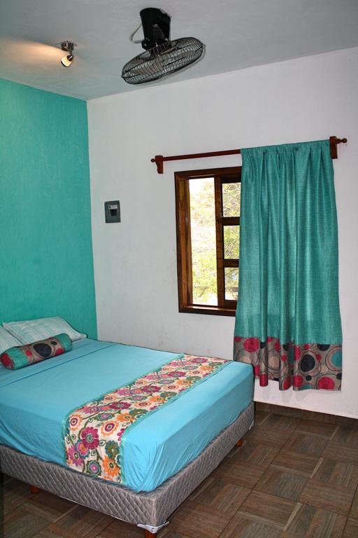 Yaxche Centro Hostal Y Camping Bacalar Exterior photo